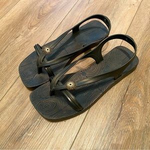Sandals (Sz 39/8.5)